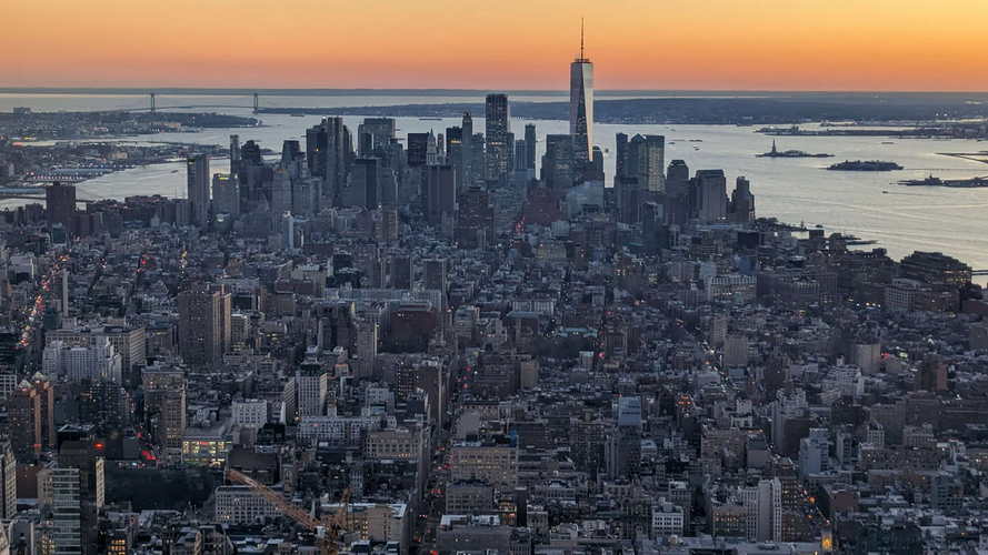 NYC_2024-02-06 17-26-44_PXL_20240206_222644142.LONG_EXPOSURE